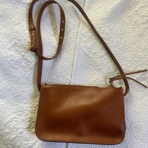 NWT Maxwell leather cross body bag brown